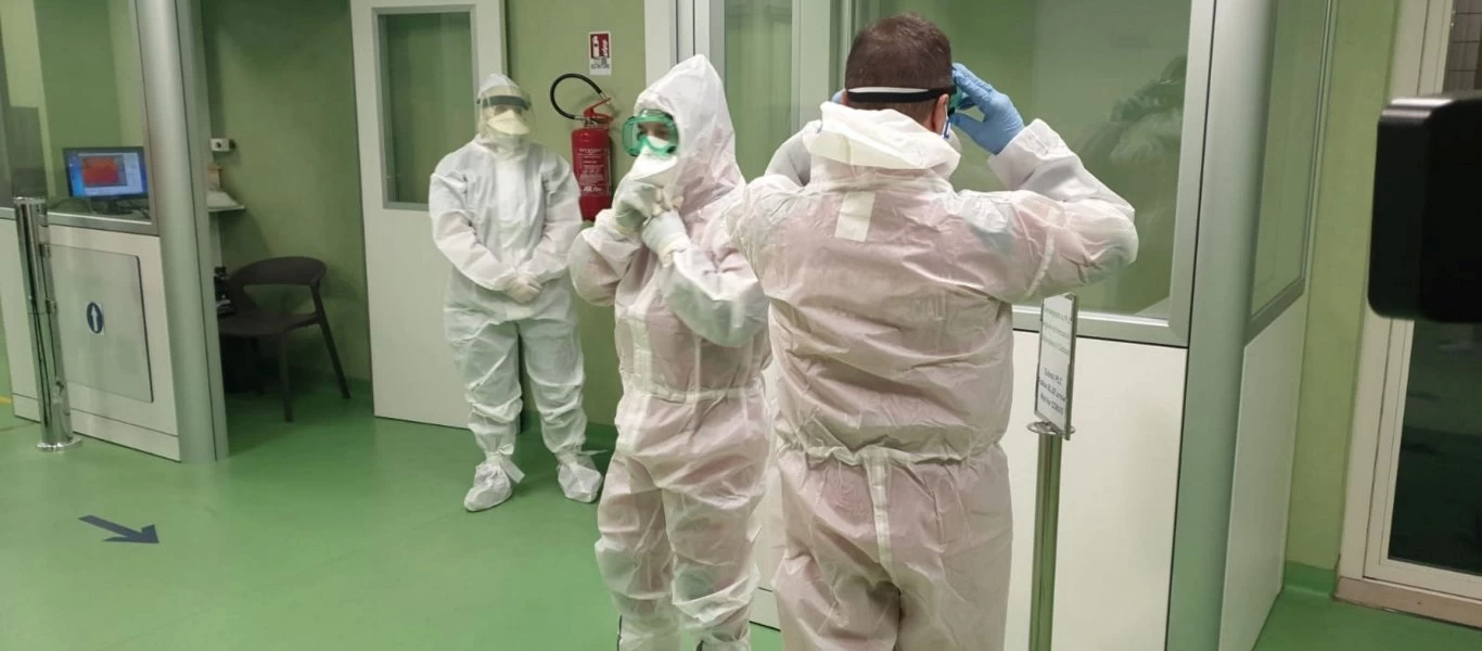 Κορωνοϊός: Στους 425 οι νεκροί - 20.400 τα κρούσματα!